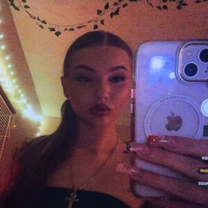 Meet your Posher, Sierra